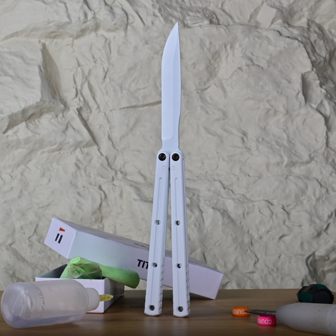 TITUS Krake Raken Ceramic Spray‑Painted White Bailisong